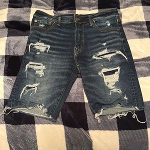 These are American eagle tapered jean shorts, waist size 29.